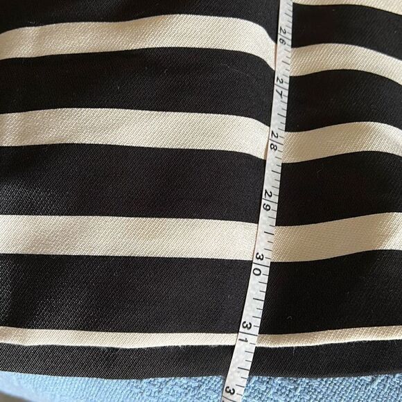 H&M Black and White Striped Dress Size 4 - Picture 8 of 11